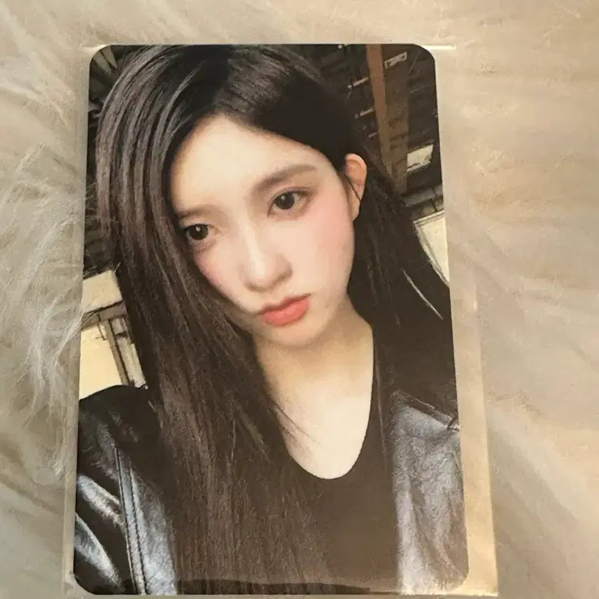 [BUNJANG] IVE Gaeul MINE Brass Studio Photocard / 아이브 가을 MINE황동 공방포카