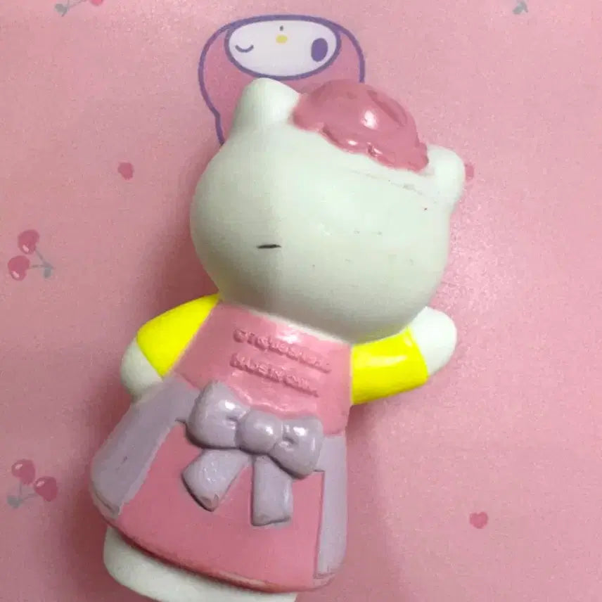 [BUNJANG] Classic Hello Kitty Mom Figure / 고전 키티 엄마 피규어