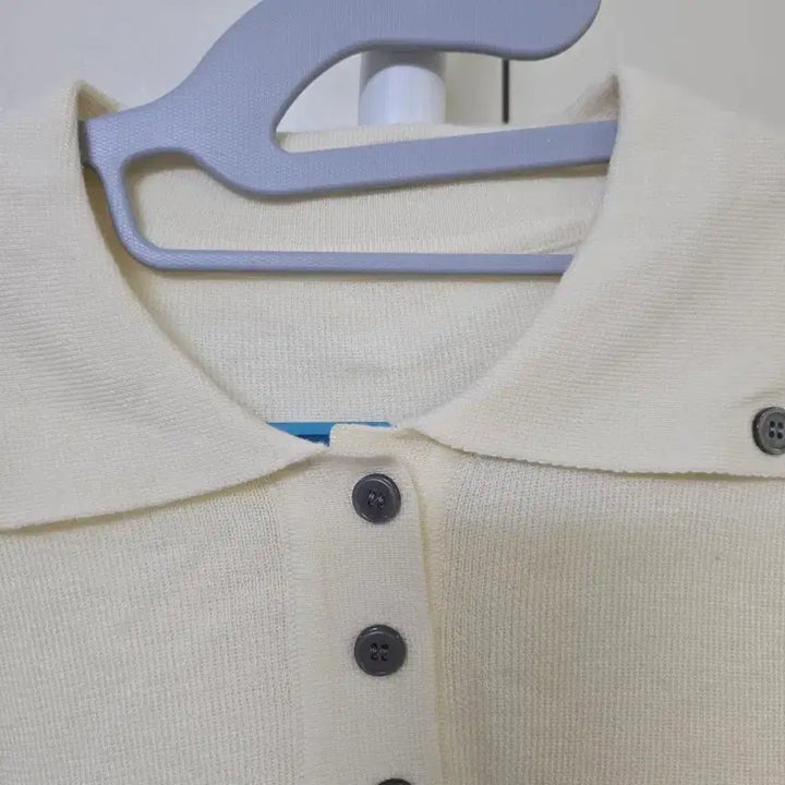 [BUNJANG] Ivory Collar Neck Knit Long Sleeve T-Shirt / 아이보리 카라넥 니트 긴팔티
