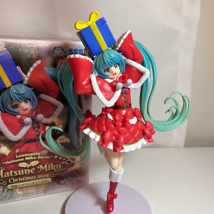 [BUNJANG] Hatsune Miku Santa Miku 2024 Figure / 하츠네미쿠 산타미쿠 2024 피규어
