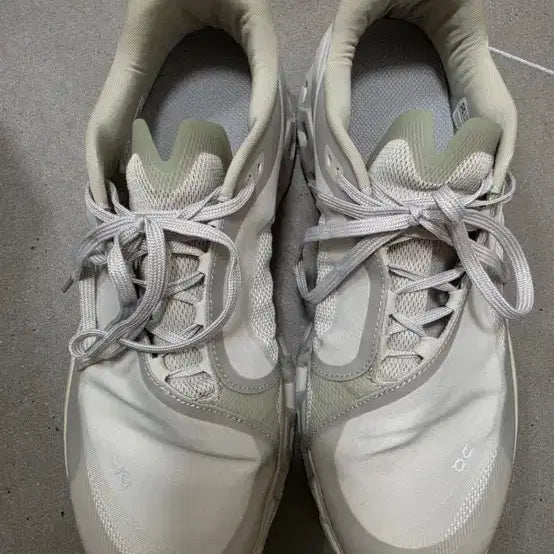 [BUNJANG] On Running x Post Archive Faction Cloudmonster 2 Moondust Chalk / 온러닝 파프 클라우드몬스터 2 문더스트 초크 275