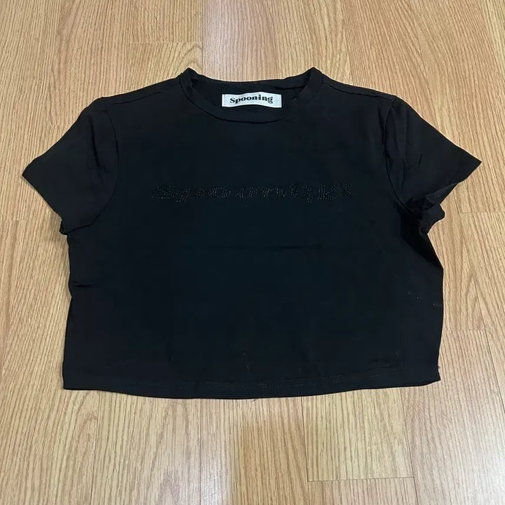 [BUNJANG] Glowny Black Cropped Short Sleeve T-Shirt / 글로니(구spooning) 스푸닝 블랙 크롭 반팔 티셔츠