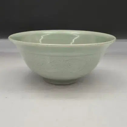 [BUNJANG] Doam Ji Soon-tak Celadon Goryeo Ware Tea Bowl with Cloud and Crane Inlay / 도암지순탁 선생 - 청자다완/