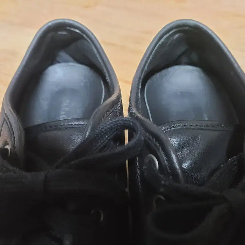 [BUNJANG] Dolce &amp; Gabbana Leather Sneakers / D&amp;G 돌체앤가바나 스니커즈7.5(265추천)
