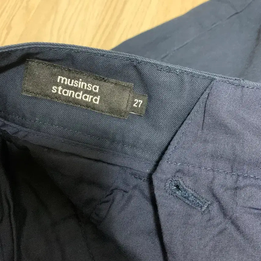 [BUNJANG] Musinsa Standard Cotton Gurkha Shorts Navy / 무탠다드 코튼 구르카 쇼츠 27사이즈판매