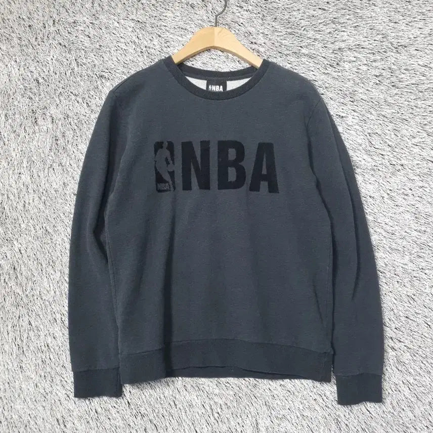 [BUNJANG] NBA Black Sweatshirt / NBA 블랙 맨투맨 티셔츠 2200018