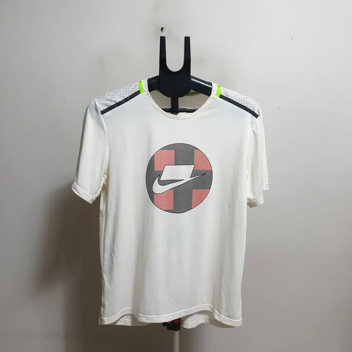 [BUNJANG] Nike Short Sleeve T-Shirt / 나이키반팔티셔츠/100