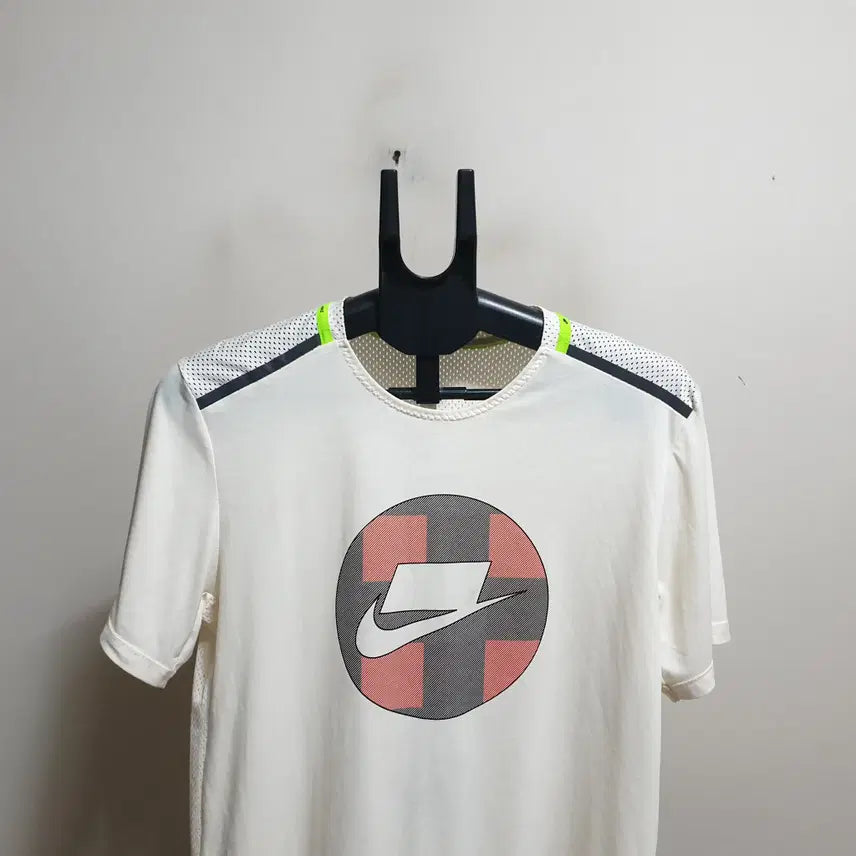 [BUNJANG] Nike Short Sleeve T-Shirt / 나이키반팔티셔츠/100
