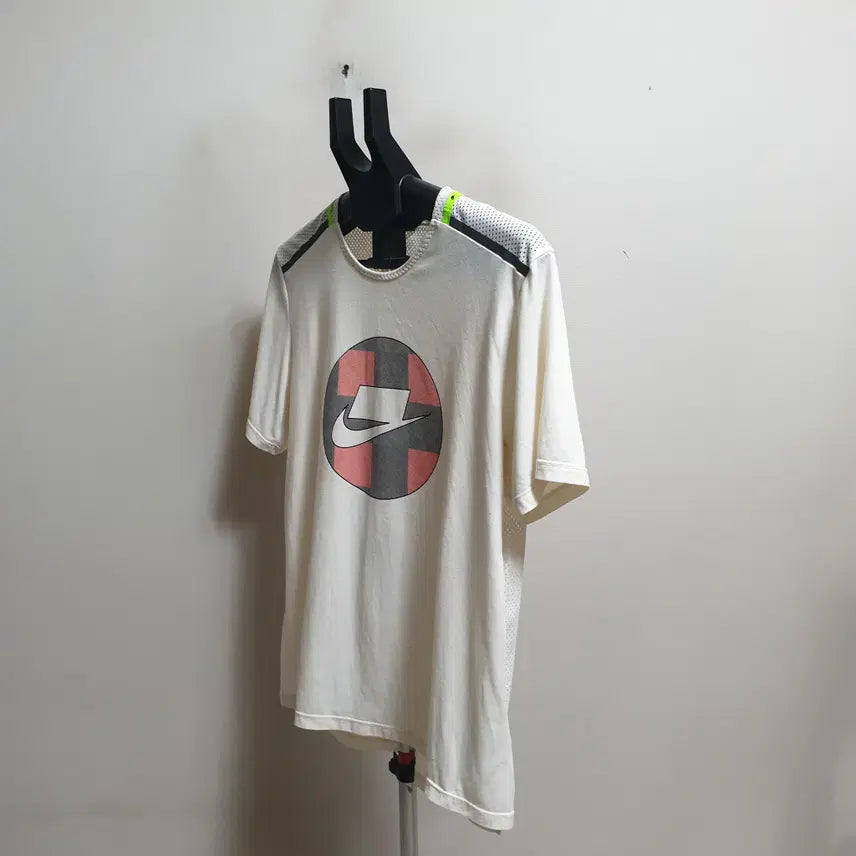 [BUNJANG] Nike Short Sleeve T-Shirt / 나이키반팔티셔츠/100