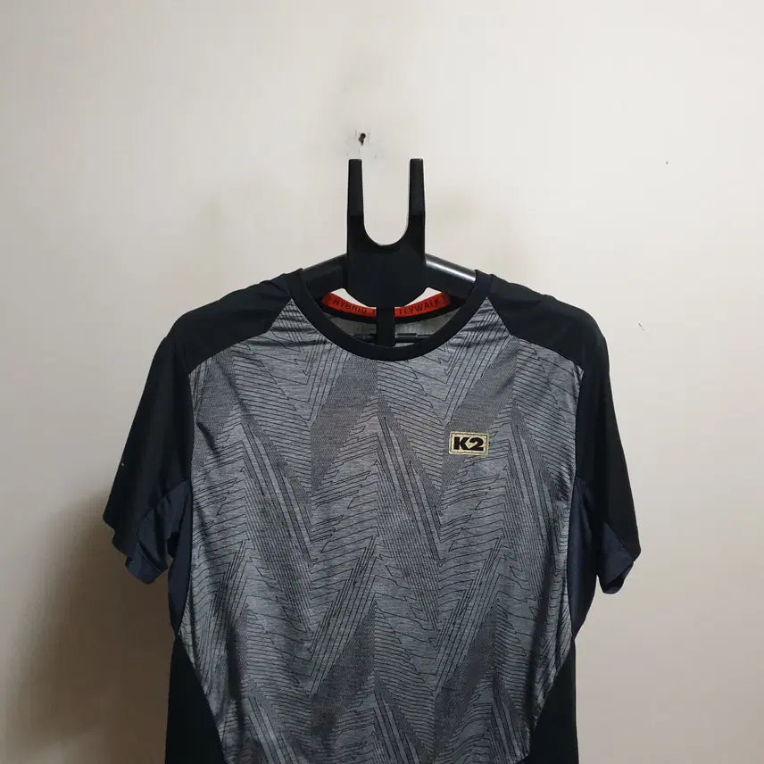 [BUNJANG] K2 T-Shirt Size 105 / K2 반팔티셔츠/105