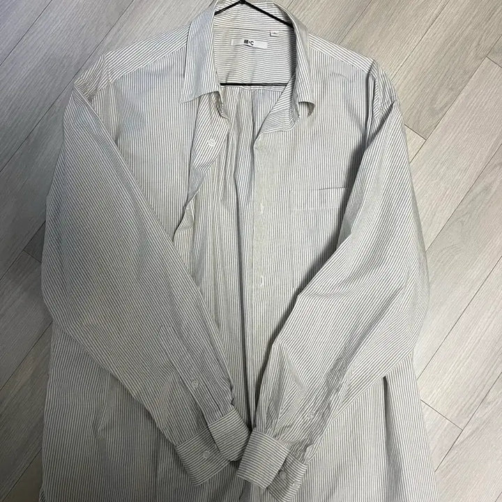 [BUNJANG] Uniqlo C Broadcloth Oversized Stripe Shirt Off-White L / 유니클로C 브로드클로스 오버사이즈 스트라이프 셔츠 오프화이트 L