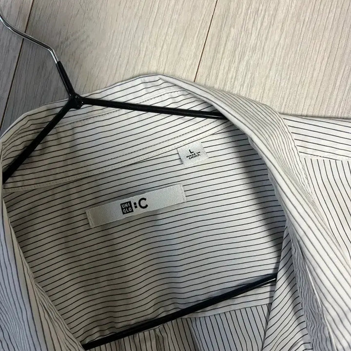 [BUNJANG] Uniqlo C Broadcloth Oversized Stripe Shirt Off-White L / 유니클로C 브로드클로스 오버사이즈 스트라이프 셔츠 오프화이트 L