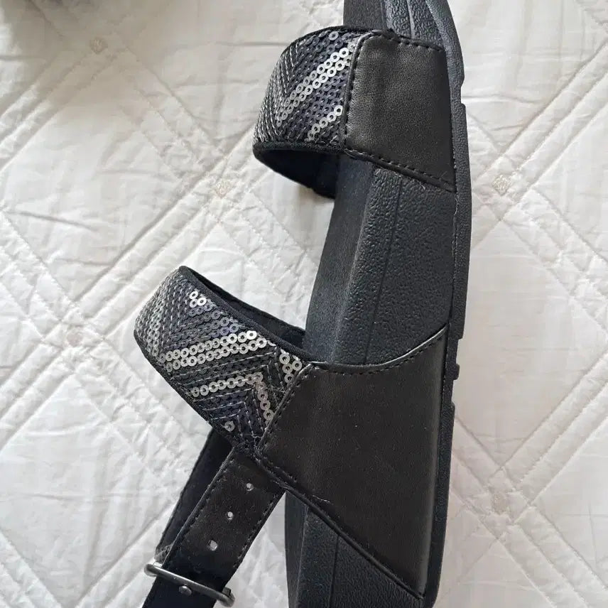 [BUNJANG] Sparkling Sequin Ankle Strap Sandals / 핍플랍