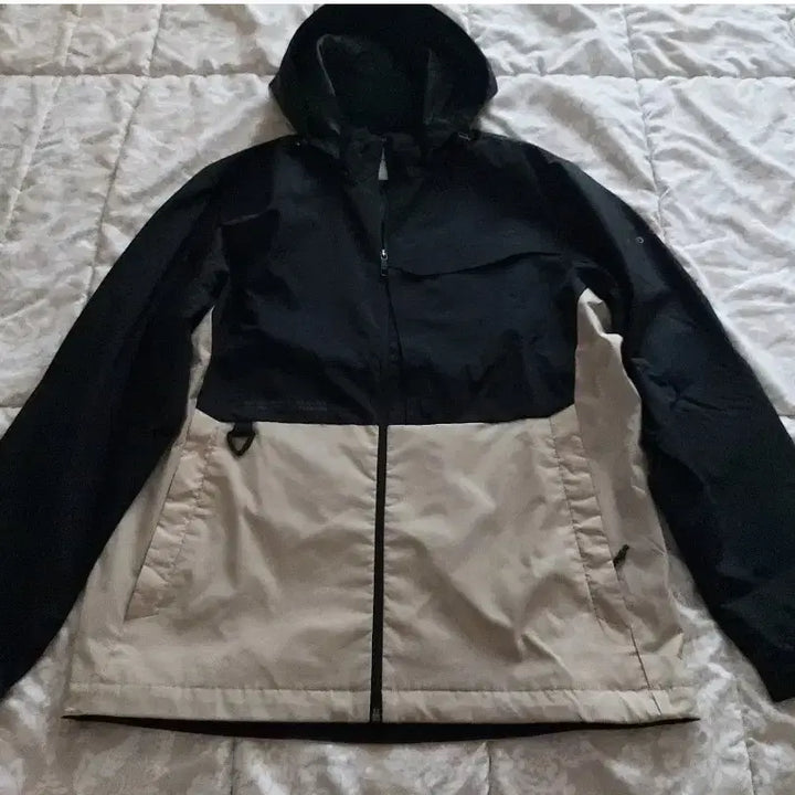 [BUNJANG] Westwood Color-Block Hooded Windbreaker Jacket / 웨스트우드 배색 후드 바람막이 자켓 100