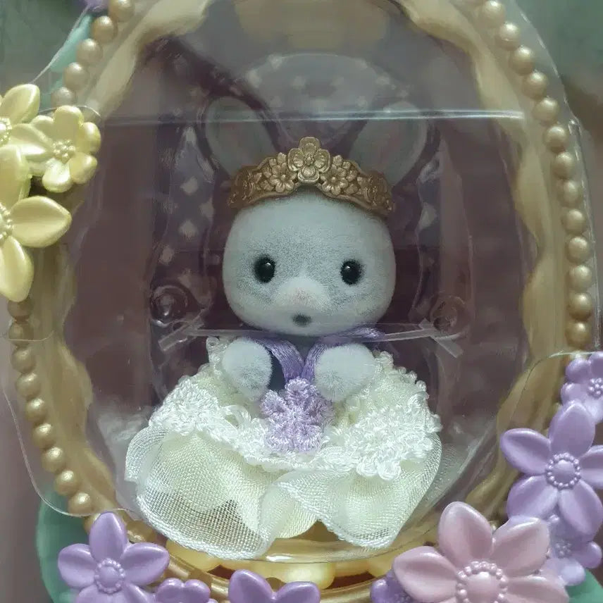 [BUNJANG] Sylvanian Families Cotton Rabbit Floral Egg Set (Sealed) / 실바니안 패밀리 솜토끼 플로랄 에그 계란 세트 미개봉