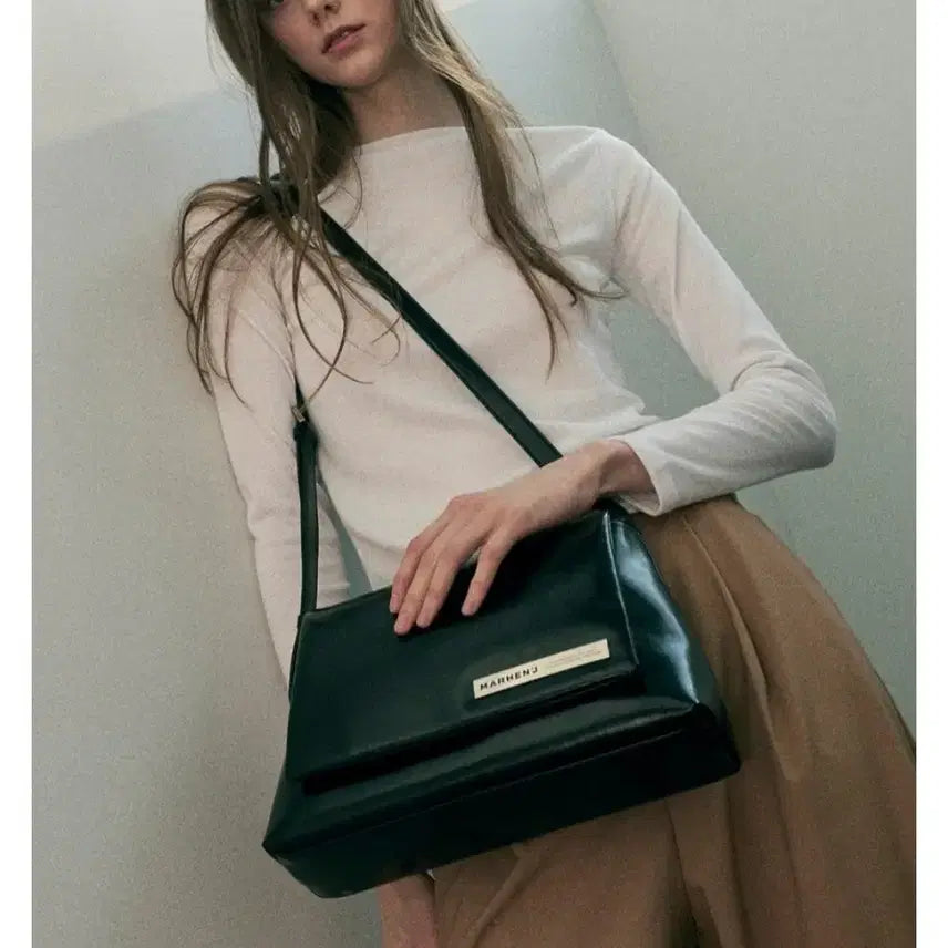 [BUNJANG] Marhen.J Lily Bag Black Flap Crossbody Bag / 마르헨제이 엘리백 블랙 플랩 크로스백