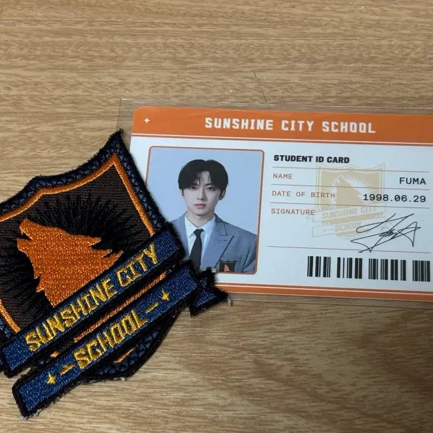 [BUNJANG] Sunshine City School Fuma Student ID &amp; Emblem Set / 선샤인시티 스쿨 선샤스 후마 학생증, 와펜 양도