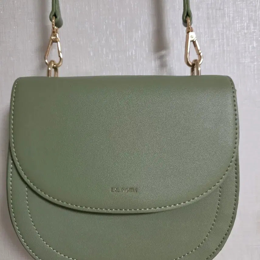 [BUNJANG] BY ROEM Khaki Crossbody Bag / BY ROEM 로엠 카키색 크로스백(새제품)