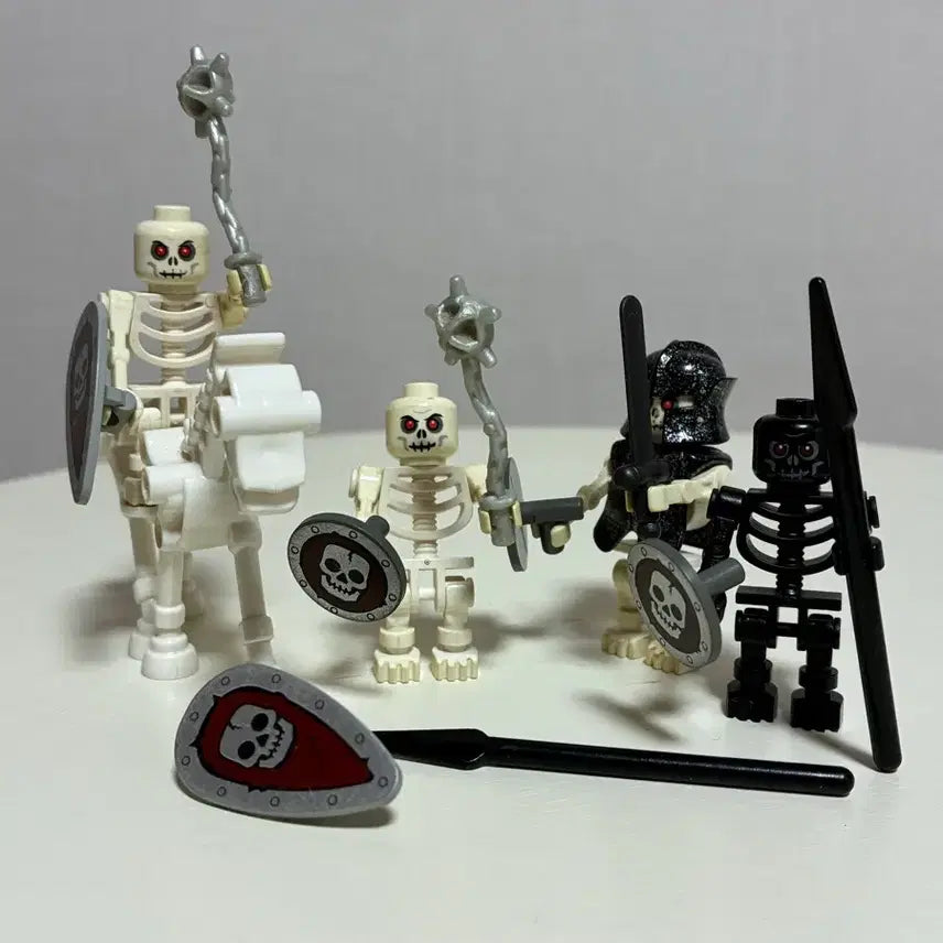 [BUNJANG] LEGO 7094 Castle Skeleton Warriors 4 Figures Bundle Set / 레고 7094 캐슬 해골전사 4기 피규어 일괄