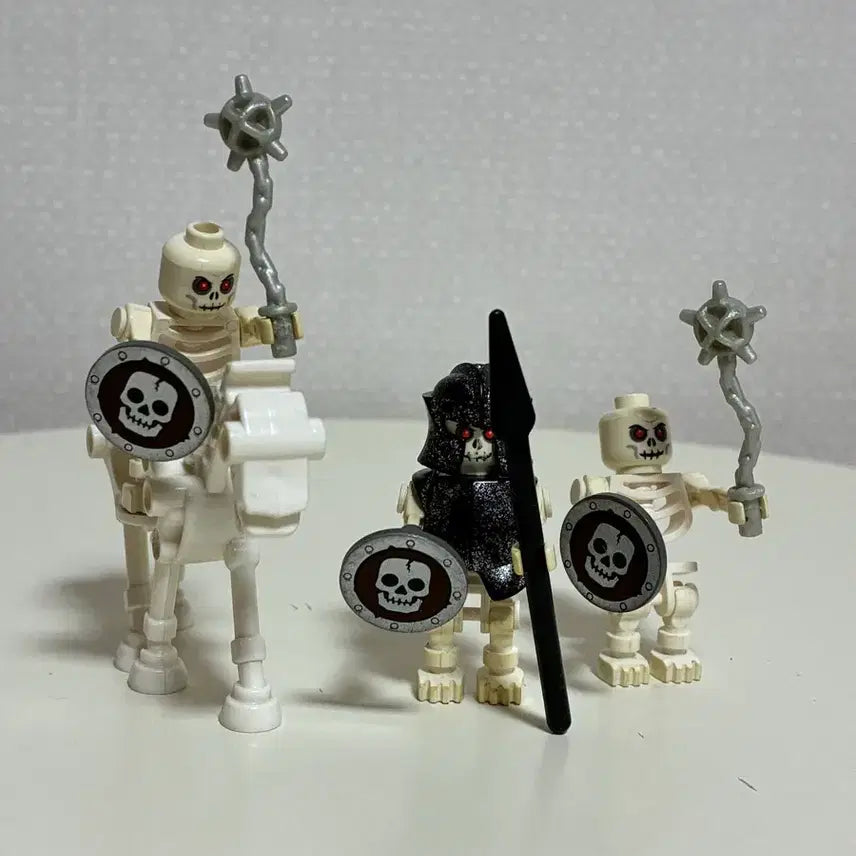 [BUNJANG] LEGO 7094 Castle Skeleton Warriors 4 Figures Bundle Set / 레고 7094 캐슬 해골전사 4기 피규어 일괄