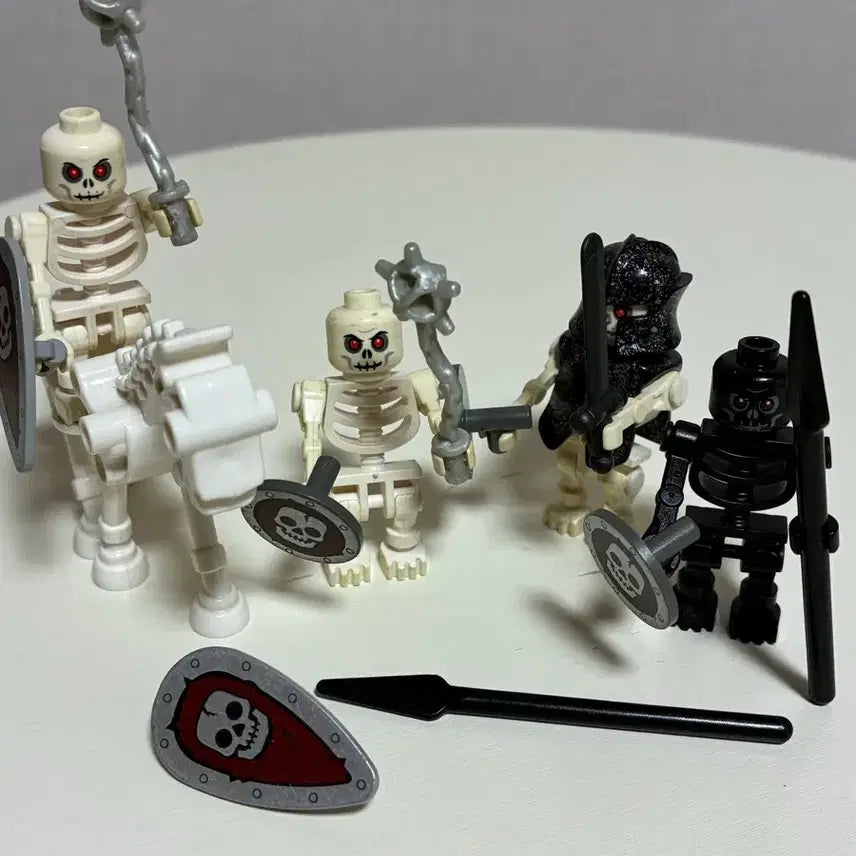 [BUNJANG] LEGO 7094 Castle Skeleton Warriors 4 Figures Bundle Set / 레고 7094 캐슬 해골전사 4기 피규어 일괄