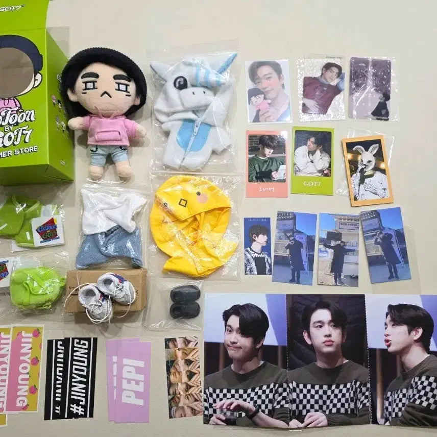 [BUNJANG] GOT7 Jinyoung "Nyeongtory" Doll Bundle Set with Doll Clothes, Official Photocard, and Unofficial Goods / GOT7 진영 인형(녕터리), 인형 옷, 공식 포토카드, 비공굿 일괄양도