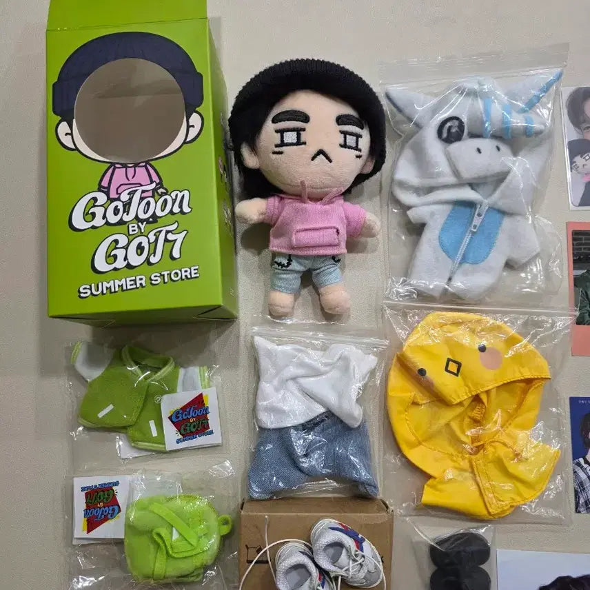 [BUNJANG] GOT7 Jinyoung "Nyeongtory" Doll Bundle Set with Doll Clothes, Official Photocard, and Unofficial Goods / GOT7 진영 인형(녕터리), 인형 옷, 공식 포토카드, 비공굿 일괄양도