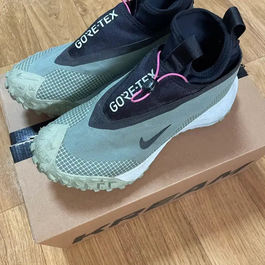 [BUNJANG] Nike ACG Mountain Fly GORE-TEX Clay Green / [260] 나이키 ACG 마운틴 플라이 고어텍스 클레이 그린