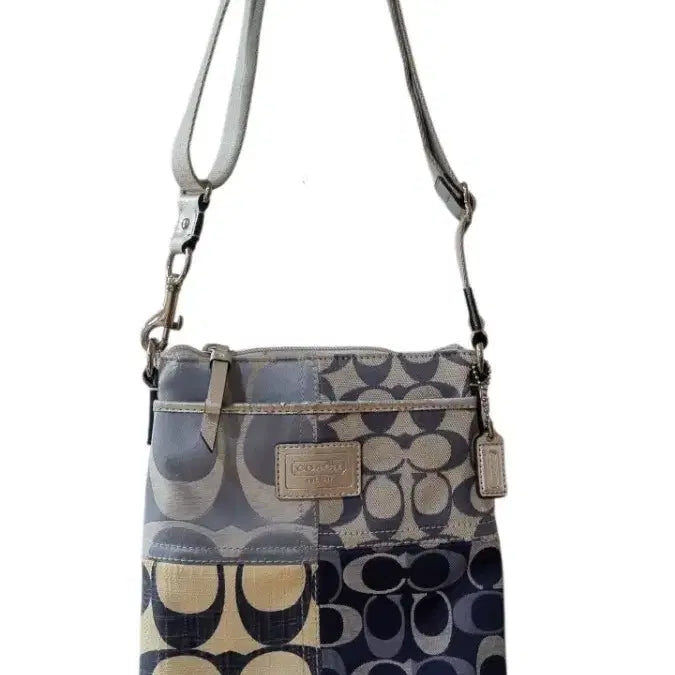 [BUNJANG] Coach Poppy Signature Denim Patchwork Crossbody Bag / 빈티지 코치 포피 시그니처 데님 패치워크 크로스바디 블루