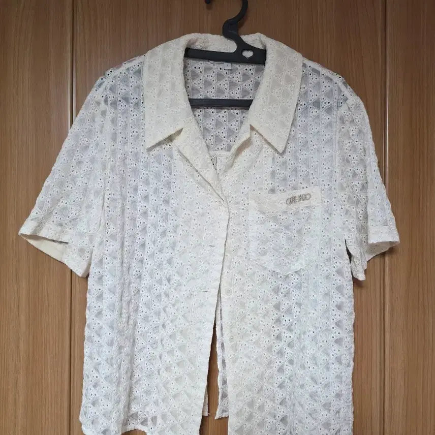[BUNJANG] on&amp;on Lace Punching Short Sleeve Shirt Size 1 / on&amp;on 온앤온 레이스 펀칭 반팔 셔츠 1사이즈