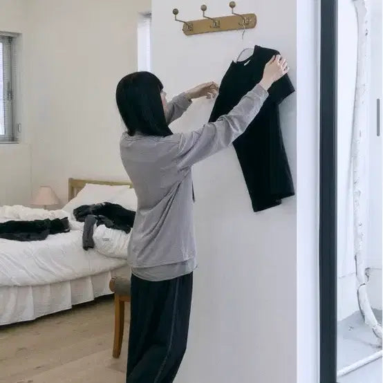 [BUNJANG] Polierter Human Index Track Pants Black/Purple / 폴리테루 휴먼인덱스 인덱스 트랙 팬츠 블랙/퍼플 2