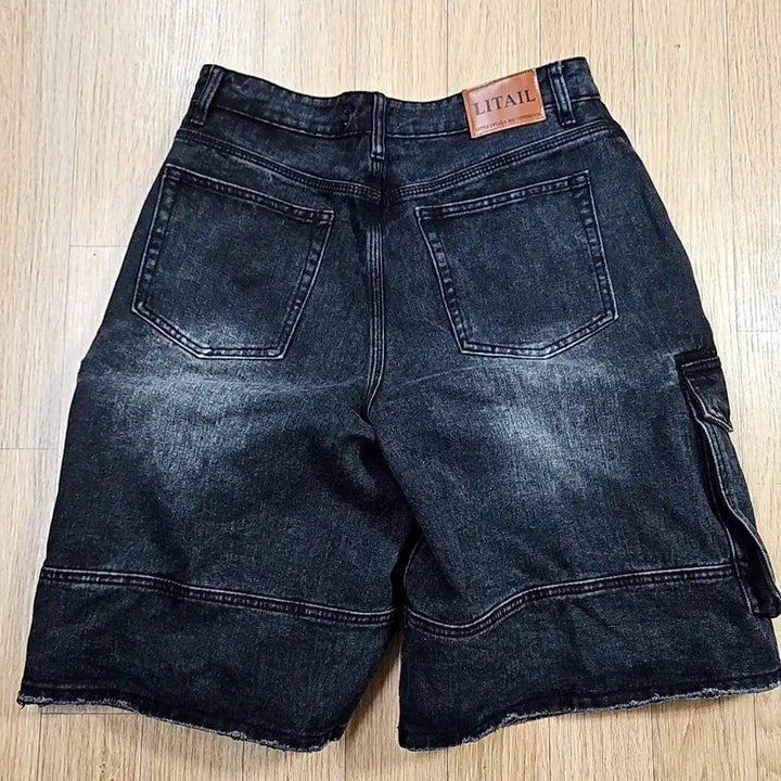 [BUNJANG] Black Bermuda Denim Cargo Shorts / 블랙 버뮤다 데님 카고 팬츠
