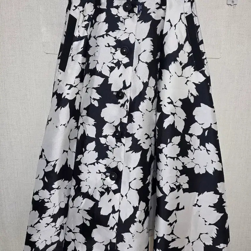 [BUNJANG] Munn Flower Pattern Long Skirt Size 36 / munn 뮌 플라워 패턴 롱 스커트 36
