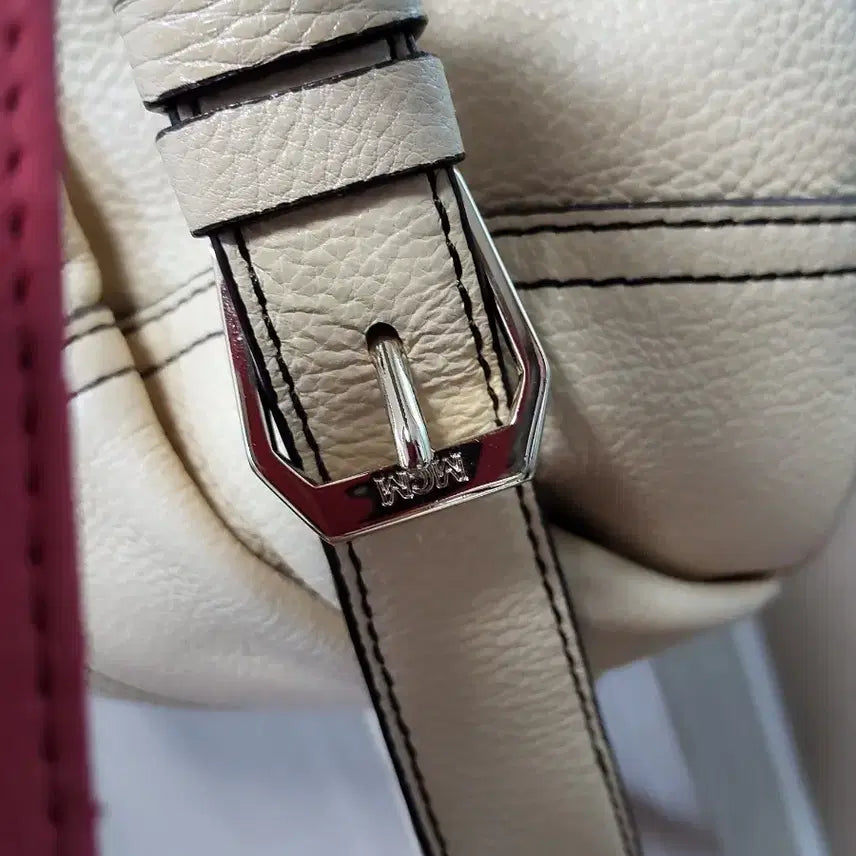 [BUNJANG] MCM Shoulder Bag / MCM 숄더백 성주택 있어요
