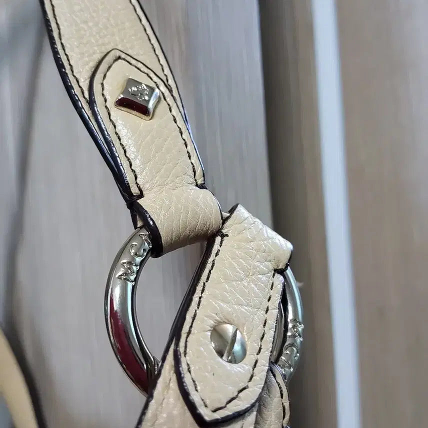 [BUNJANG] MCM Shoulder Bag / MCM 숄더백 성주택 있어요