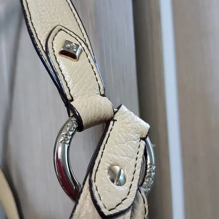 [BUNJANG] MCM Shoulder Bag / MCM 숄더백 성주택 있어요