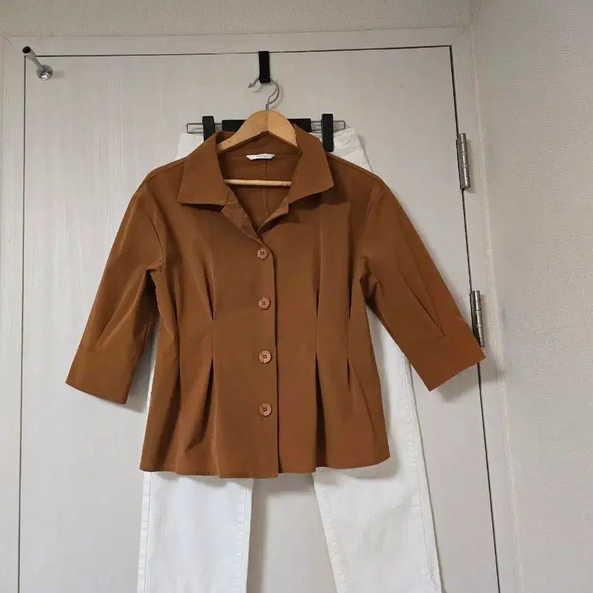 [BUNJANG] BANEIGE Pintuck Blouse / 브랜드 시원한 바스락  핀턱 블라우스(날씬핏 오피스룩가능)