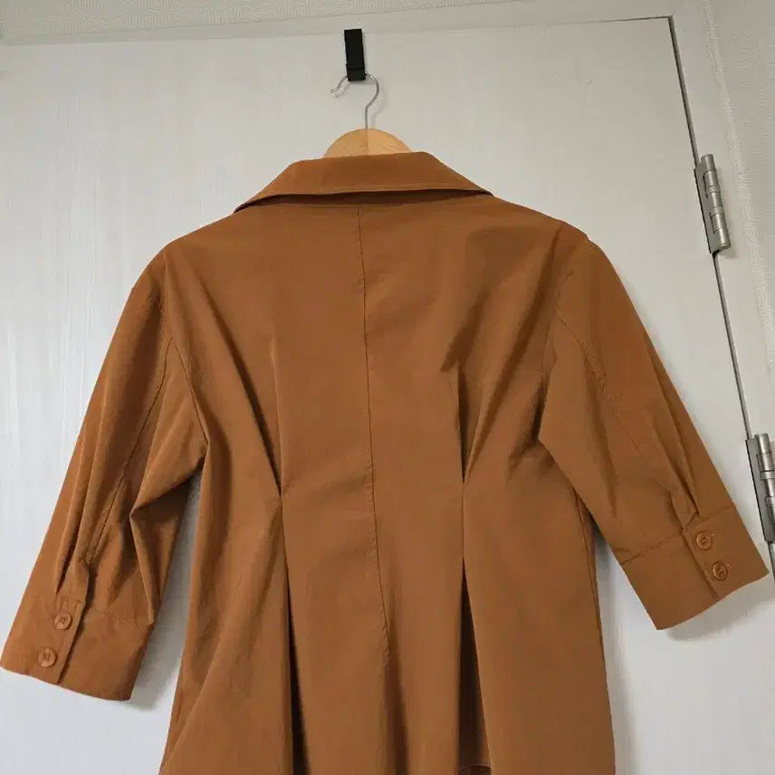 [BUNJANG] BANEIGE Pintuck Blouse / 브랜드 시원한 바스락  핀턱 블라우스(날씬핏 오피스룩가능)