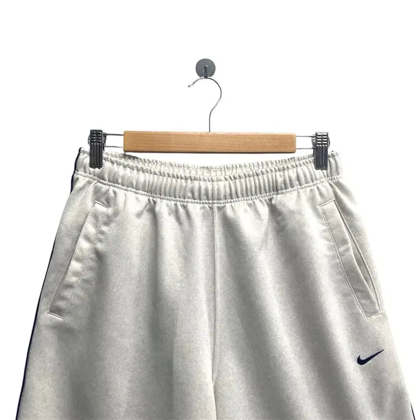 [BUNJANG] Nike Swoosh Grey Shorts L / 나이키 스우시 그레이 반바지 L