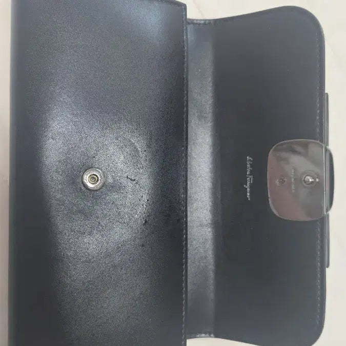 [BUNJANG] Salvatore Ferragamo Black Ribbon Detail Long Wallet / 페라가모 블랙 장지갑 리본 장식