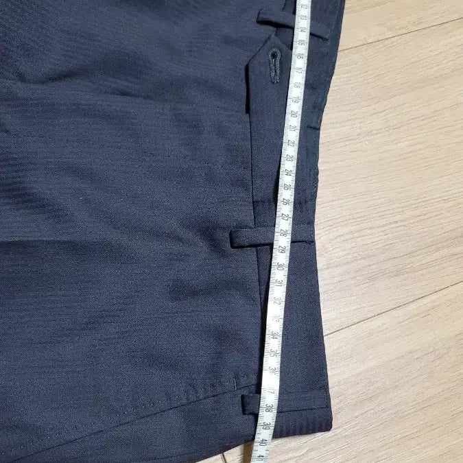 [BUNJANG] Armani Collezioni Striped Dress Pants / 알마니 꼴레지오니 스트라이프 정장바지, 슬랙스 30