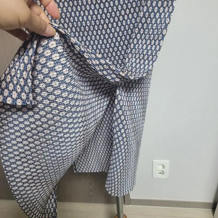 [BUNJANG] Thursday Island Pleated Pattern Long Skirt / 써스데이아일랜드 플리츠  상태좋은  패턴 롱 스커트