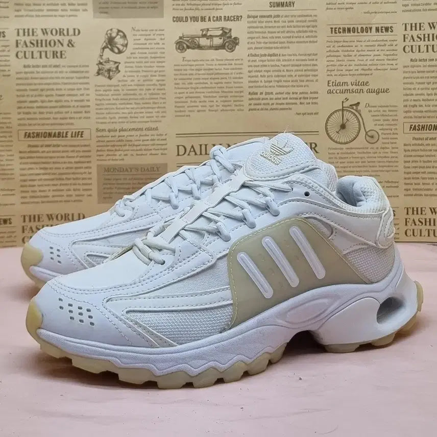 [BUNJANG] Adidas Thesia White Sneakers Size 240 / 아디다스 더시아 화이트 운동화 240