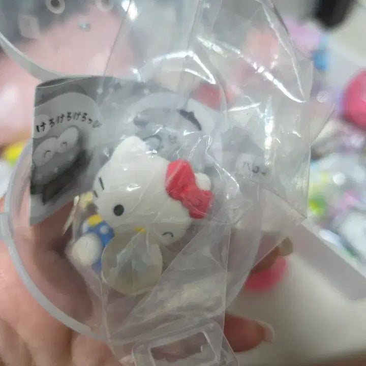 [BUNJANG] Sanrio Sparkling Bubble Blower Gacha Hello Kitty / 산리오 반짝반짝 비눗방울 가챠 헬로키티