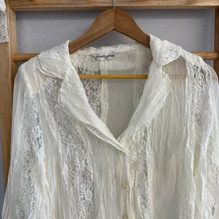 [BUNJANG] Lace Collar Cardigan / 레이스 카라 가디건