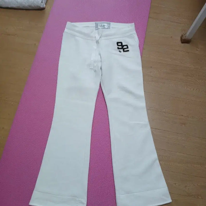 [BUNJANG] Abercrombie &amp; Fitch Fleece Lined Bootcut Pants (M) / 10월에 가격 상승 아베크롬비 기모 부츠컷 바지 M 사이즈 사진참조