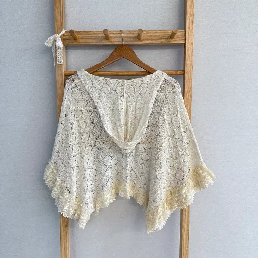 [BUNJANG] Axisfarm Lace Hood Cape Cardigan / 엑시스팜) 레이스후드 케이프가디건