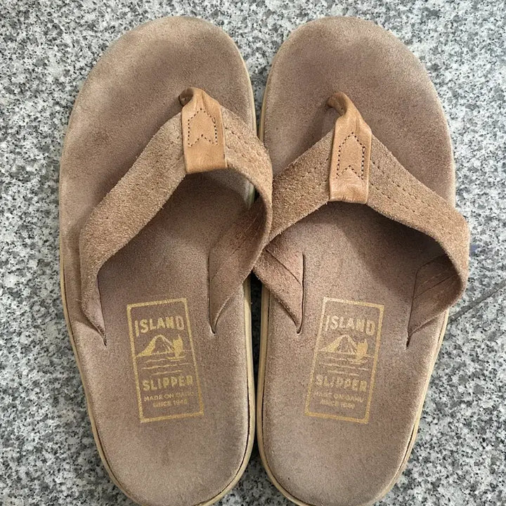 [BUNJANG] Island Slipper Brown Suede Sandals Size 6 (US Women&