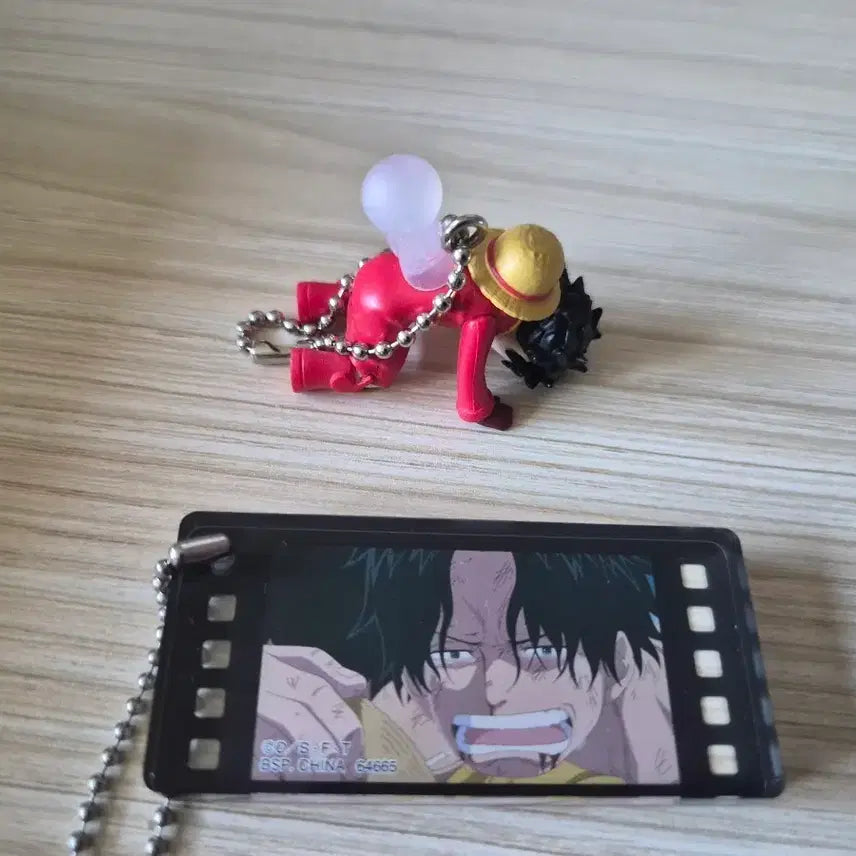 [BUNJANG] One Piece Luffy Negative Gacha &amp; Ace Famous Scene Keyring Set / 원피스 루피 네거티브 가챠+에이스 명장면 키링