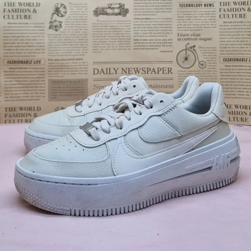 [BUNJANG] Nike Air Force 1 Platform Sneakers / 나이키 에어포스1 플랫폼 운동화 235